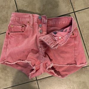 Women's Like New Levi's 501 pink Denim